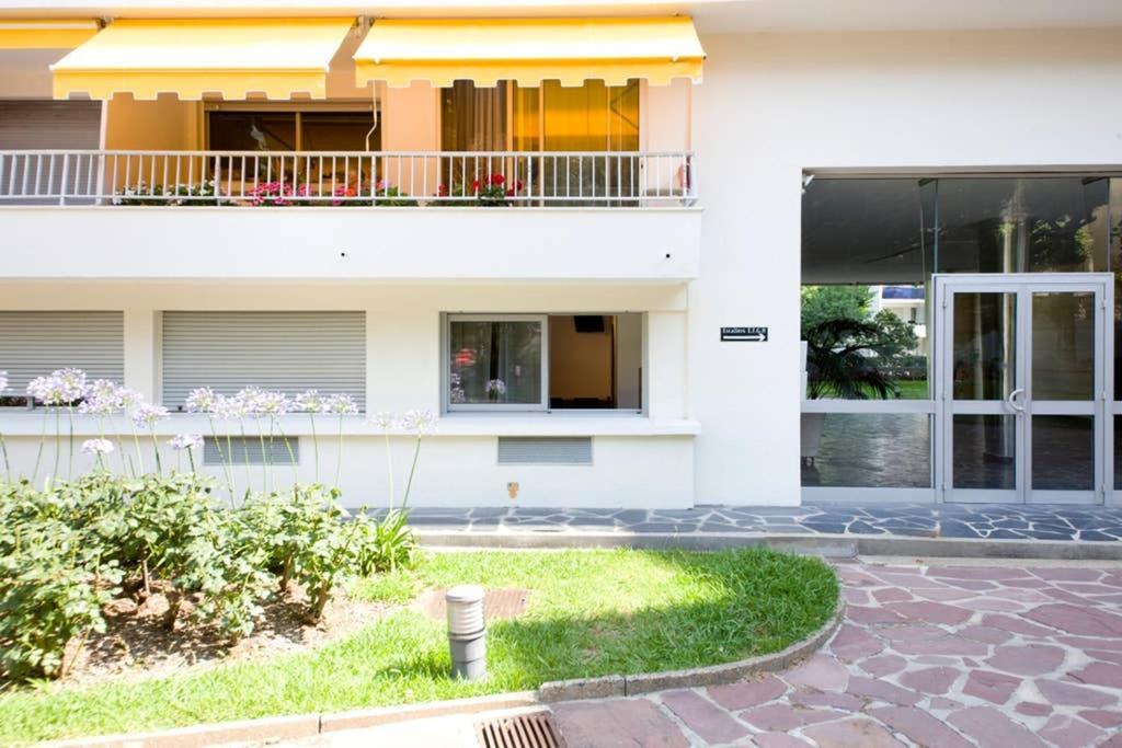 Reine Nathalie Apartment Биариц Екстериор снимка